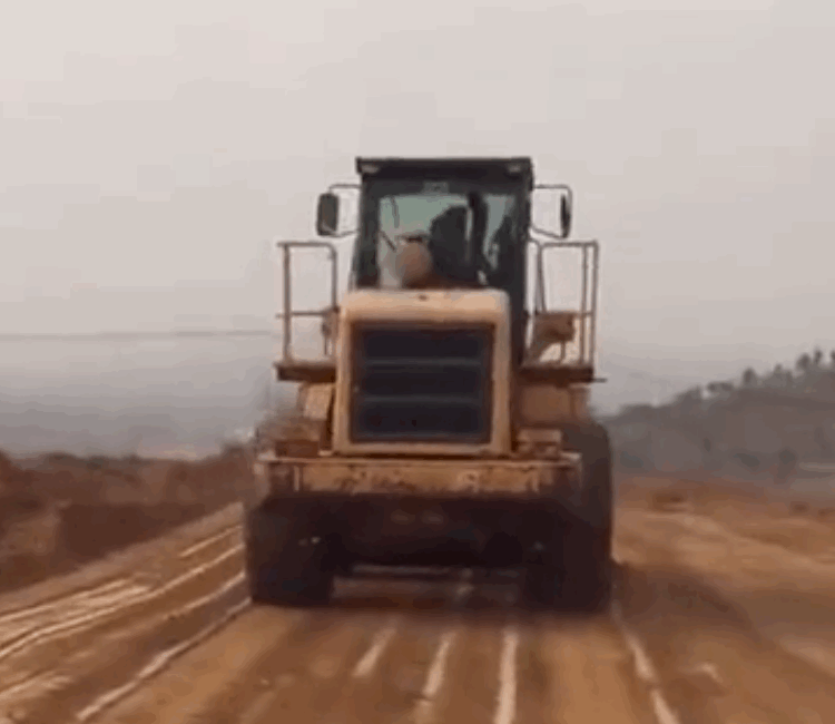 Wheel loader used in Romania