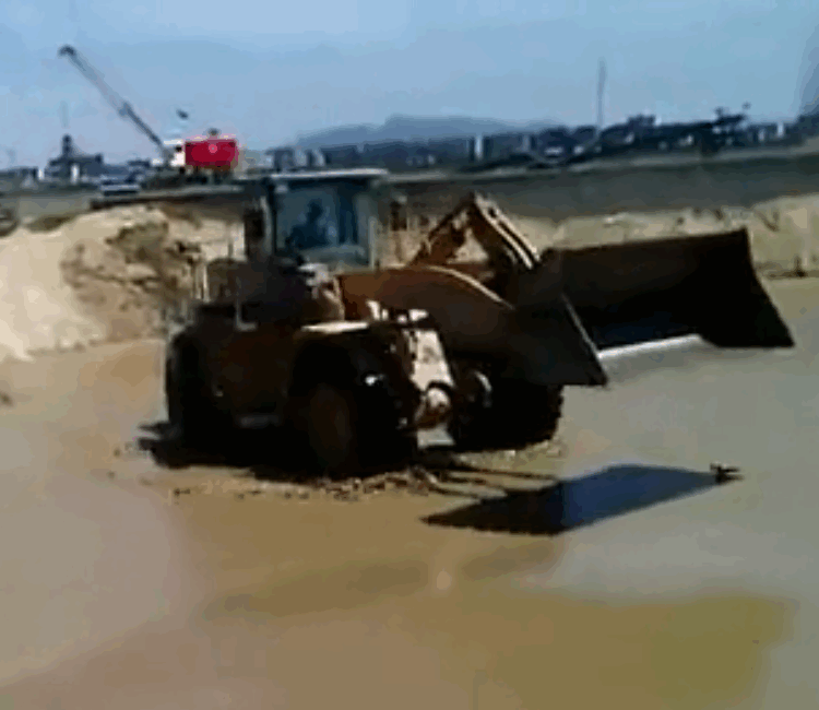 Wheel loader used in Egypt