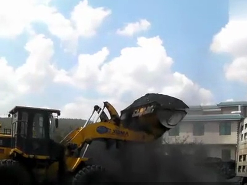  Wheel loader used to load coal